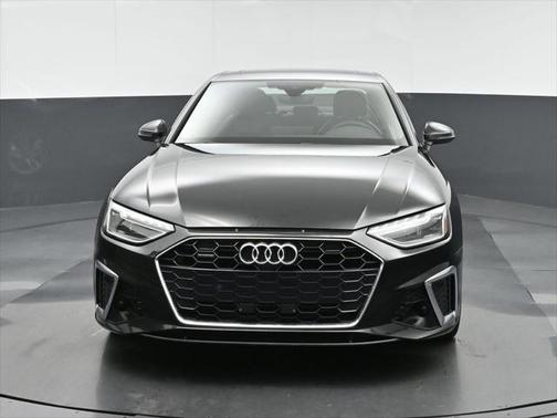 2022 Audi A4 45 S line Premium Plus