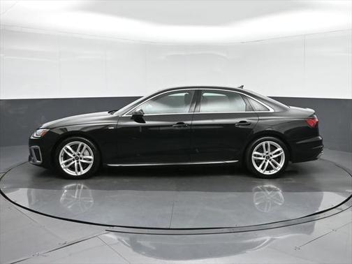 2022 Audi A4 45 S line Premium Plus