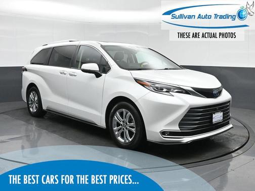 Wind Chill Pearl 2022 Toyota Sienna Platinum