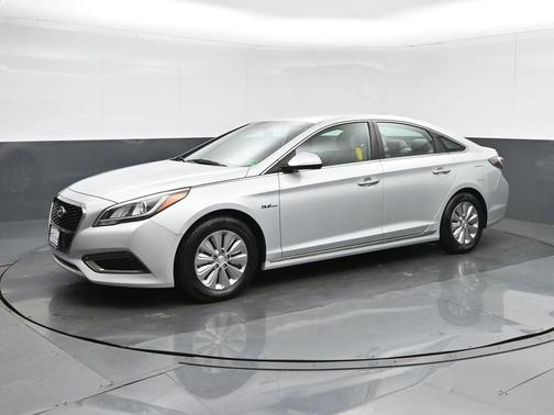 2016 Hyundai SONATA Hybrid SE