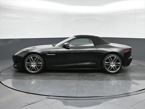 2018 Jaguar F-TYPE R-Dynamic