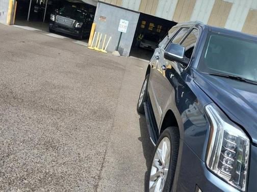 2020 Cadillac Escalade Luxury