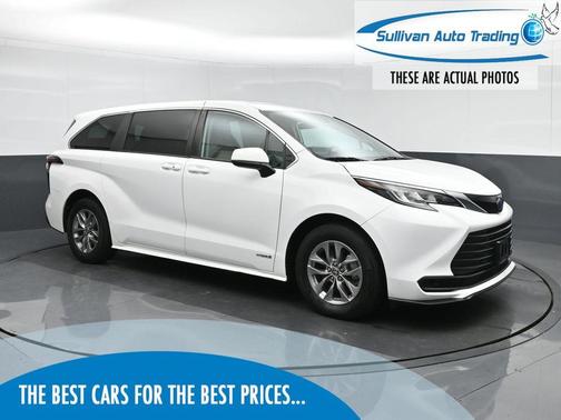 2021 Toyota Sienna LE