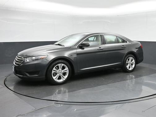 2018 Ford Taurus SE