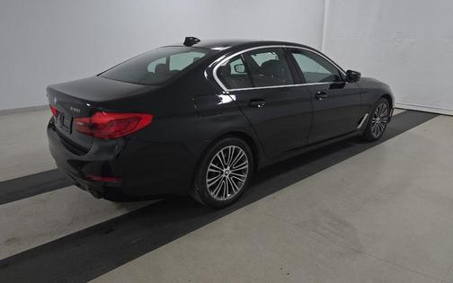 Black Sapphire Metallic 2019 BMW 530 xDrive