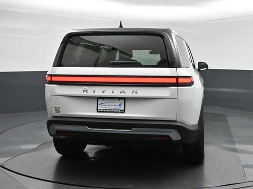2023 Rivian R1S Launch Edition