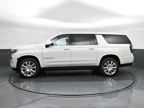 2023 Chevrolet Suburban 4WD High Country