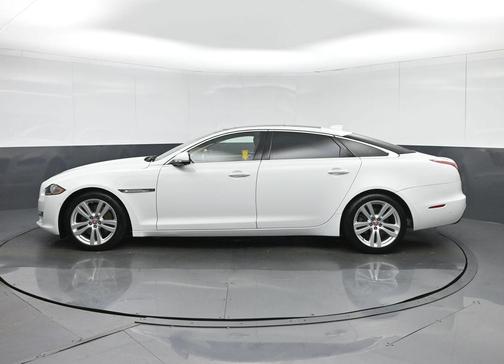 Polaris White 2016 Jaguar XJ XJL Portfolio