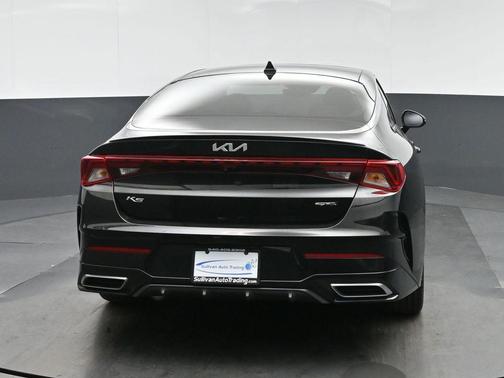 Ebony Black 2022 Kia K5 GT-Line