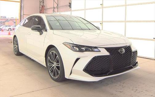 2020 Toyota Avalon XSE