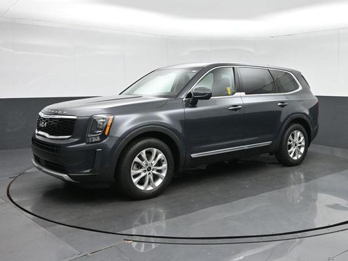 2022 Kia Telluride LX