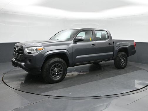 2016 Toyota Tacoma SR
