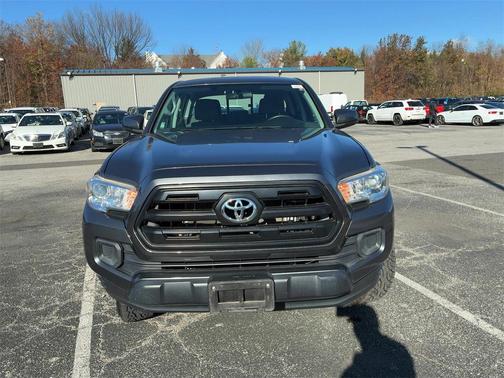 2016 Toyota Tacoma SR