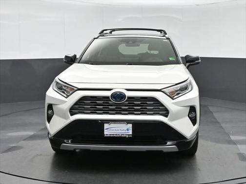 2020 Toyota RAV4 Hybrid SE