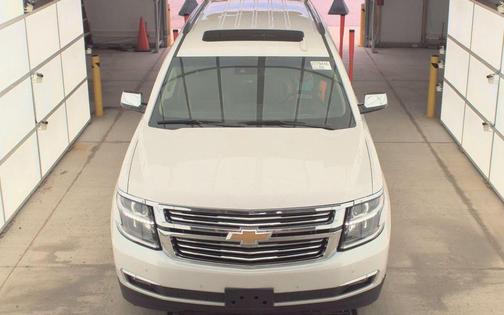 Iridescent Pearl Tricoat 2017 Chevrolet Suburban Premier