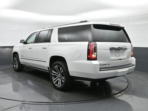 White Frost Tricoat 2019 GMC Yukon XL Denali