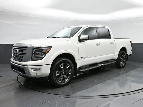 2023 Nissan Titan Platinum Reserve