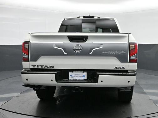 2023 Nissan Titan Platinum Reserve