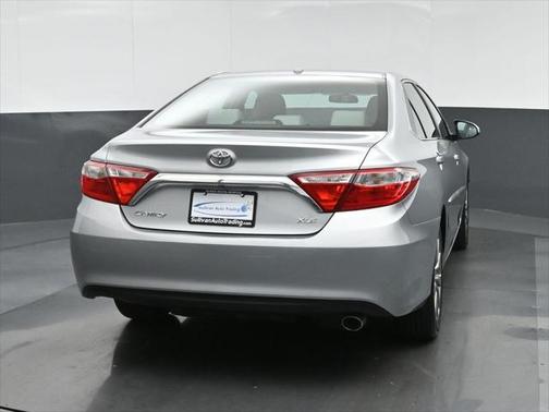 2016 Toyota Camry XLE