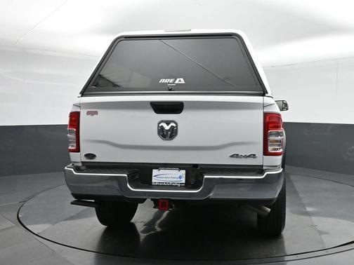 2020 RAM 2500 Tradesman Crew Cab 4X4 6'4' Box