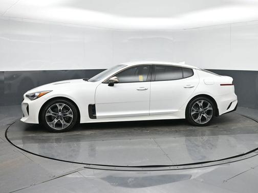 2021 Kia Stinger GT-Line