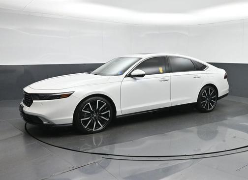 Platinum White Pearl 2023 Honda Accord Hybrid Touring