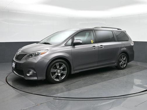2017 Toyota Sienna SE