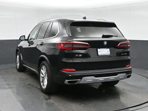 Black Sapphire Metallic 2020 BMW X5 xDrive40i