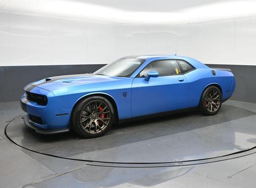 B5 Blue Pearlcoat 2016 Dodge Challenger SRT Hellcat