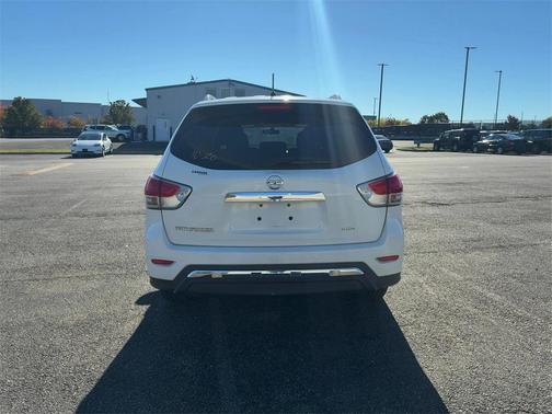 2015 Nissan Pathfinder S