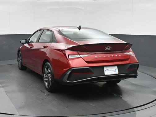Ultimate Red 2025 Hyundai ELANTRA SEL Sport