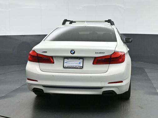 Alpine White 2018 BMW 540 xDrive