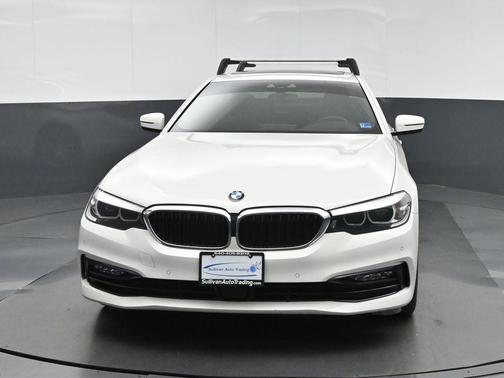 Alpine White 2018 BMW 540 xDrive