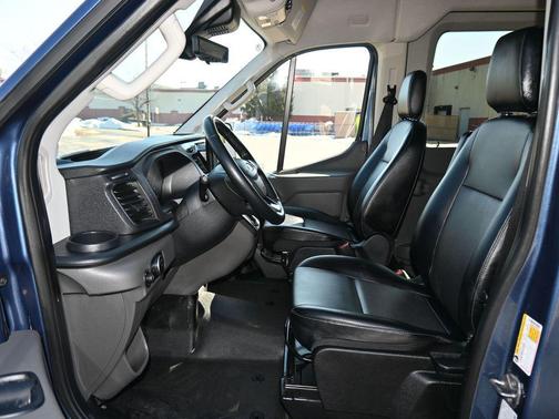 2025 Ford Transit-350 XL