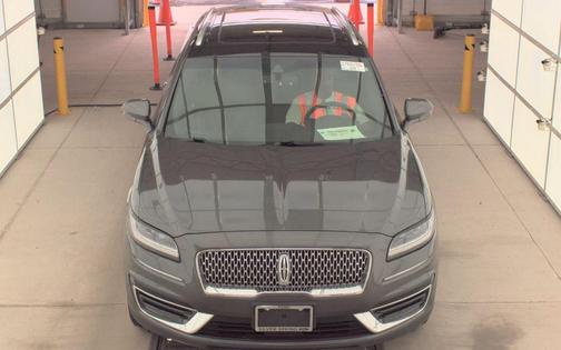 2019 Lincoln Nautilus Select