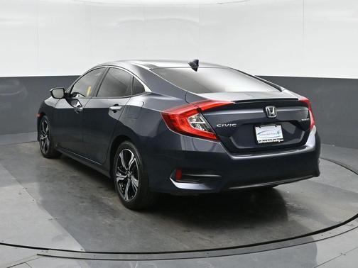 2018 Honda Civic Touring