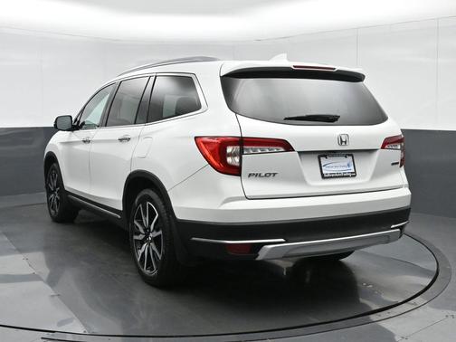 2020 Honda Pilot Touring 8-Passenger