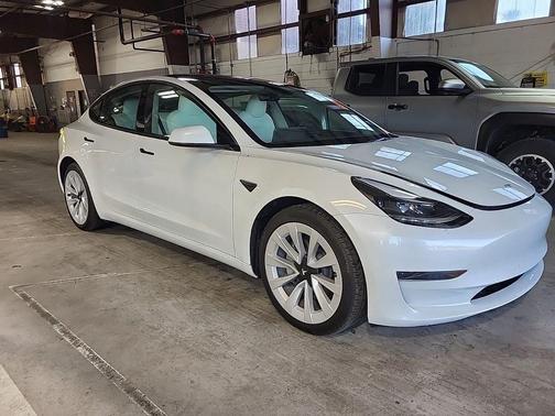 2023 Tesla Model 3 Standard Range