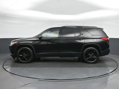 Mosaic Black Metallic 2019 Chevrolet Traverse LT Cloth