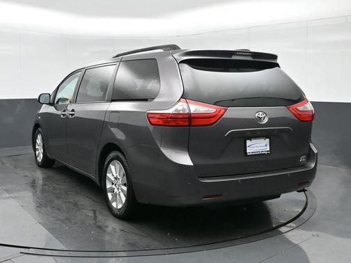 2015 Toyota Sienna XLE Premium