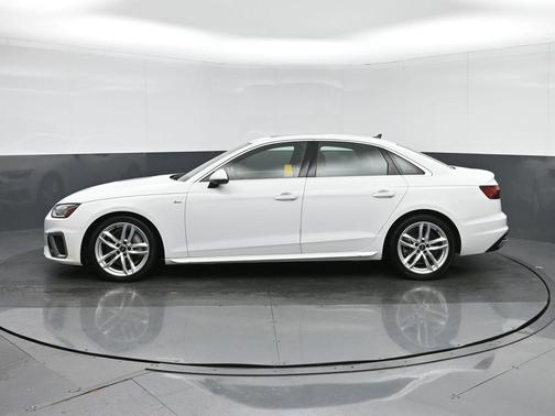 2023 Audi A4 45 S line Premium Plus