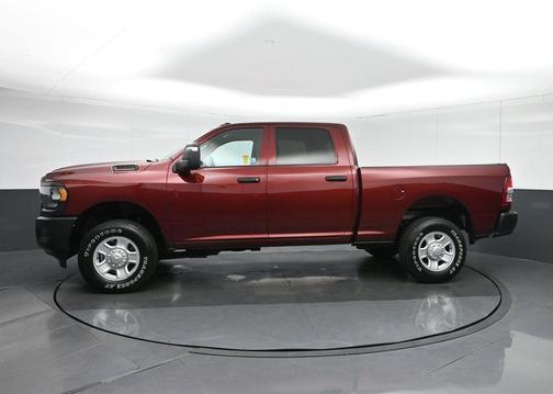 2023 RAM 2500 Tradesman Crew Cab 4x4 6'4' Box