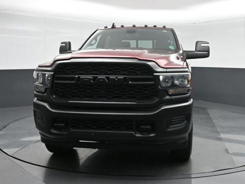 2023 RAM 2500 Tradesman Crew Cab 4x4 6'4' Box