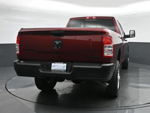 2023 RAM 2500 Tradesman Crew Cab 4x4 6'4' Box