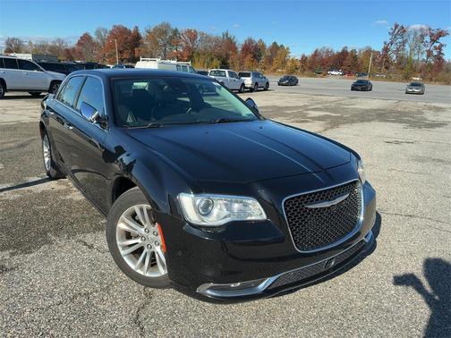 2016 Chrysler 300 S