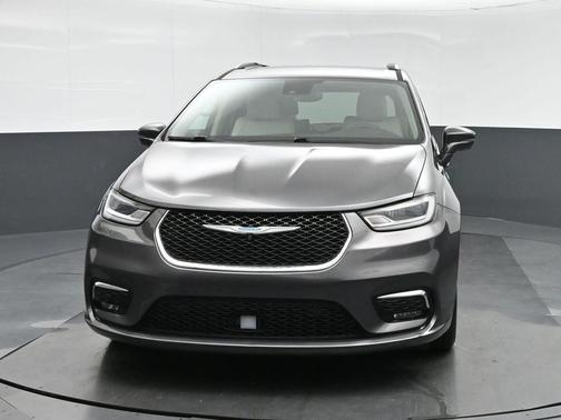 2021 Chrysler Pacifica Hybrid Touring L