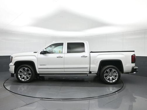White Frost Tricoat 2018 GMC Sierra 1500 Denali