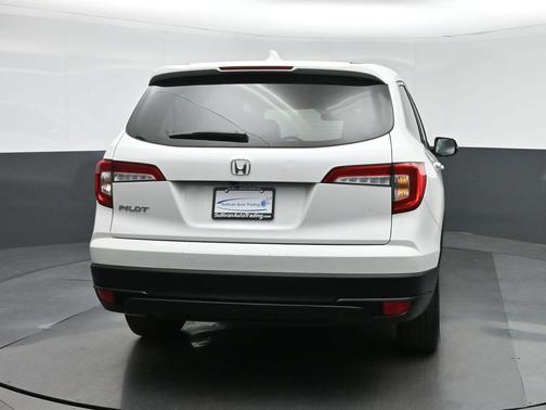 Platinum White Pearl 2022 Honda Pilot 2WD EX-L