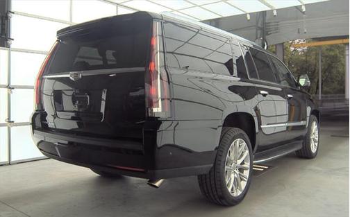 2018 Cadillac Escalade ESV Luxury
