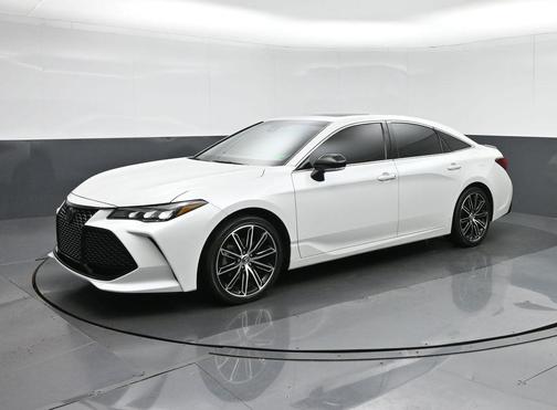 2020 Toyota Avalon XSE